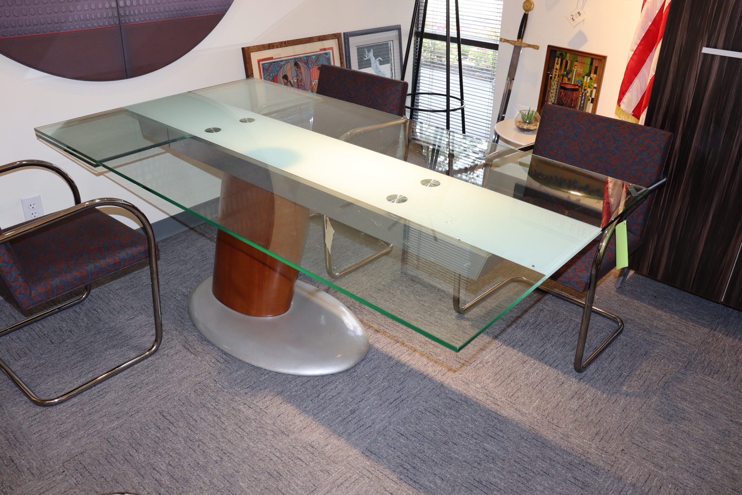 White top and chrome base break room tables